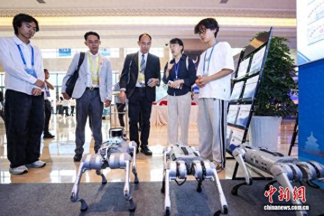 《中国—东盟人工智能开发合作发展报告》发布