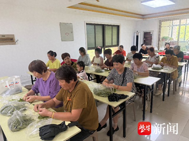 南通崇川经济开发区：盛夏拾趣践文明邻里欢聚悦时光