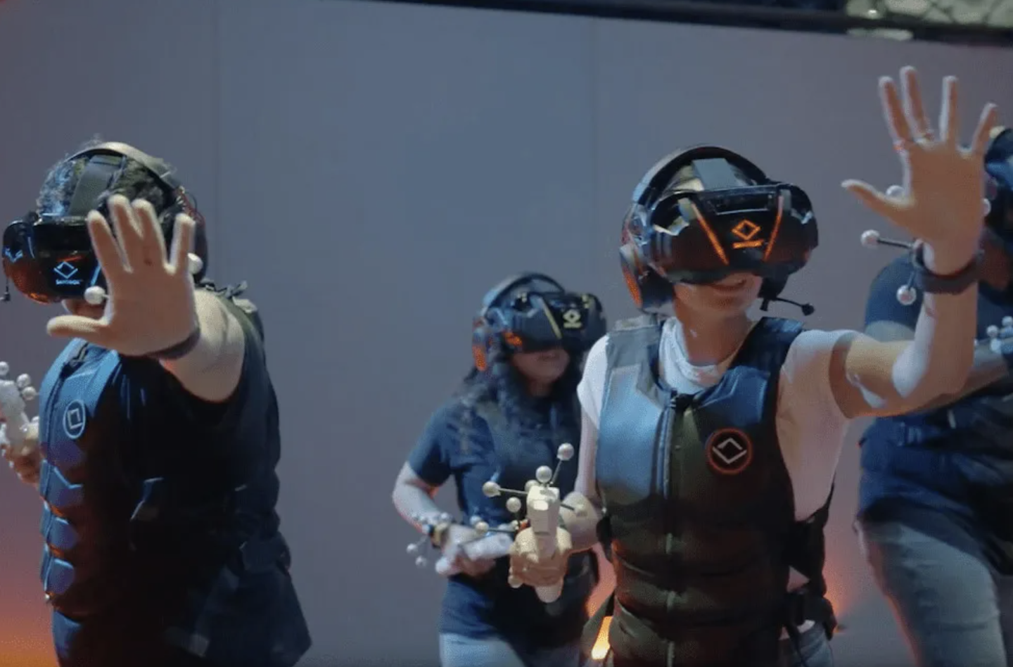 消费级 XR 硬件市场低迷，消息称线下 VR 娱乐场所正成为海外投资者和开发者新方向